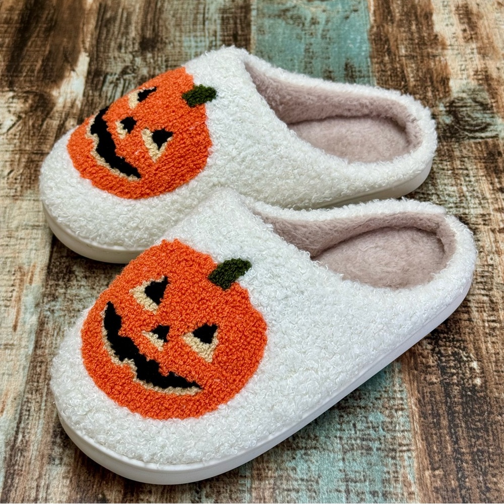 🆕 Women’s Cozy Fall Pumpkin Slippers | #Z47 - Picture 6 of 12